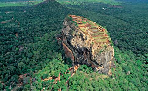 Uitzicht op de Sigiriya rots