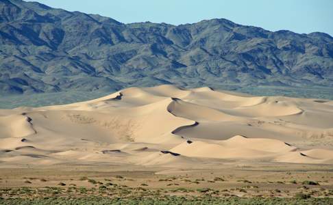 De 'wandelende' duinen van de Gobi woestijn